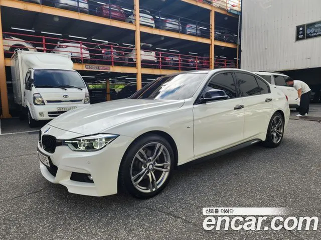 BMW 3 SERIES 2018 — 107 000 км, белый, Корея — под ключ — фото 11