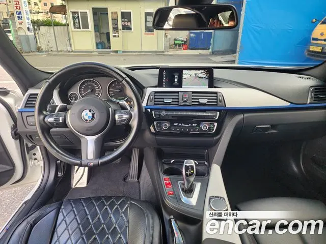 BMW 3 SERIES 2018 — 107 000 км, белый, Корея — под ключ — фото 9