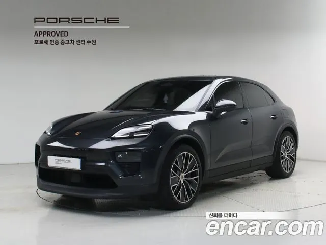 PORSCHE MACAN 2025