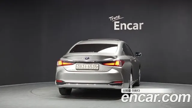 LEXUS ES300H 2021 — 111 391 км, светло-золотистый, Корея — под ключ — фото 4