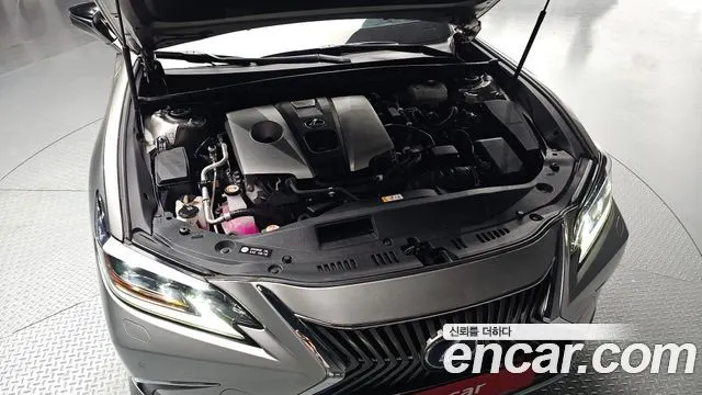 LEXUS ES300H 2021 — 111 391 км, светло-золотистый, Корея — под ключ — фото 6