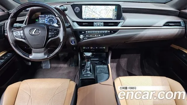 LEXUS ES300H 2021 — 111 391 км, светло-золотистый, Корея — под ключ — фото 7