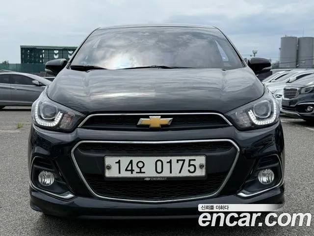 CHEVROLET SPARK 2016 — 106 174 км, чёрный, Корея — под ключ — фото 1