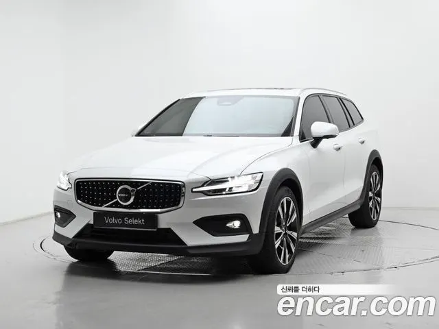 VOLVO V60 CROSS COUNTRY — из Кореи под ключ