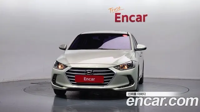 HYUNDAI AVANTE 2016 — 95 444 км, белый-перламутр, Корея — под ключ — фото 3
