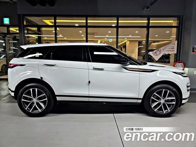 LAND ROVER RANGE ROVER EVOQUE 2025 — 18 174 км, белый, Корея — под ключ — фото 3