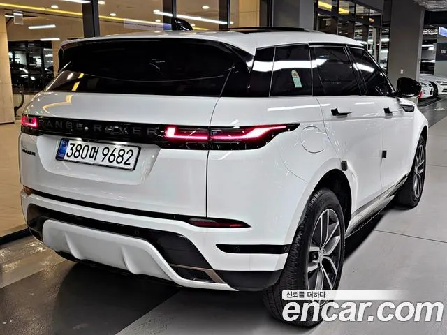 LAND ROVER RANGE ROVER EVOQUE 2025 — 18 174 км, белый, Корея — под ключ — фото 4