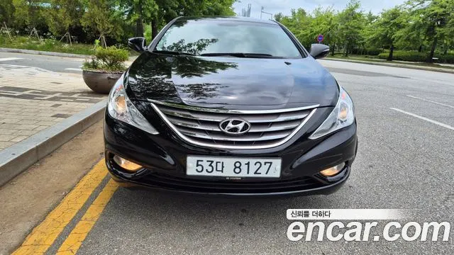 HYUNDAI SONATA 2012 — 114 223 км, чёрный, Корея — под ключ — фото 1