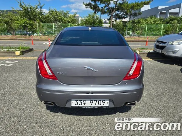 JAGUAR XJ 2014 — 95 872 км, серебристо-серый, Корея — под ключ — фото 4
