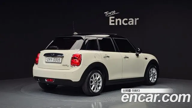 MINI COOPER D 2016 — 51 462 км, белый-перламутр, Корея — под ключ — фото 2