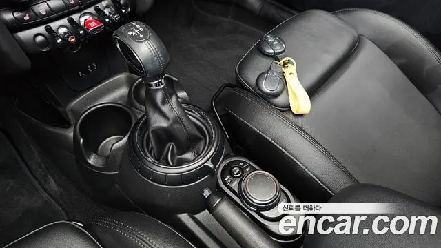 MINI COOPER D 2016 — 51 462 км, белый-перламутр, Корея — под ключ — фото 9