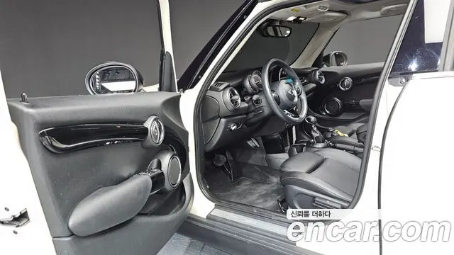 MINI COOPER D 2016 — 51 462 км, белый-перламутр, Корея — под ключ — фото 10