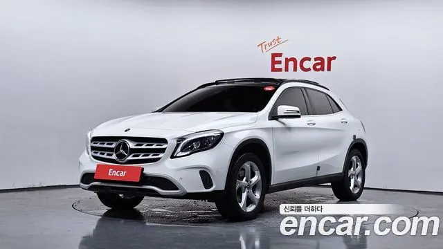 MERCEDES-BENZ GLA-CLASS X156 2018