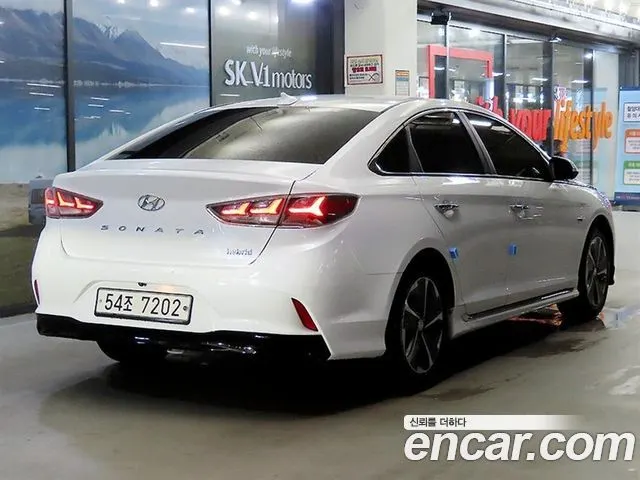 HYUNDAI SONATA HYBRID 2018 — 177 544 км, белый, Корея — под ключ — фото 2