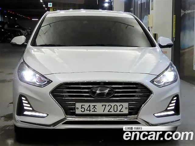 HYUNDAI SONATA HYBRID 2018 — 177 544 км, белый, Корея — под ключ — фото 3