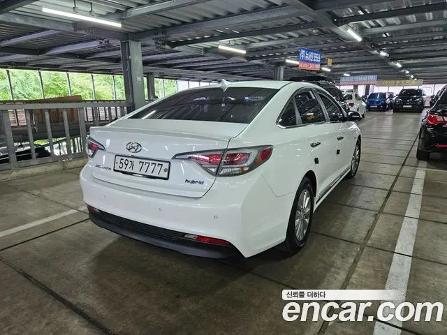 HYUNDAI SONATA HYBRID 2017 — 13 560 км, белый-перламутр, Корея — под ключ — фото 2