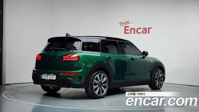 MINI COOPER S CLUBMAN 2023 — 16 386 км, зелёный, Корея — под ключ — фото 2