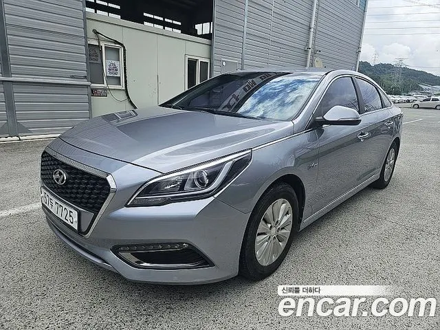 HYUNDAI SONATA HYBRID 2015 — 103 100 км, Корея — под ключ — фото 3