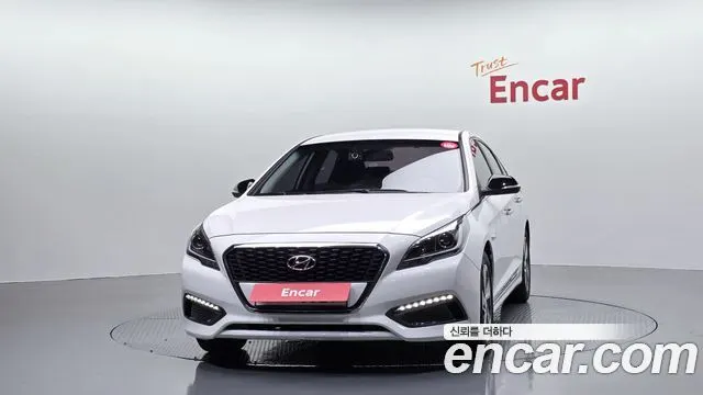HYUNDAI SONATA HYBRID 2017 — 168 567 км, белый, Корея — под ключ — фото 3