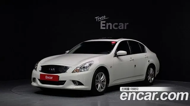 INFINITI G25 2011