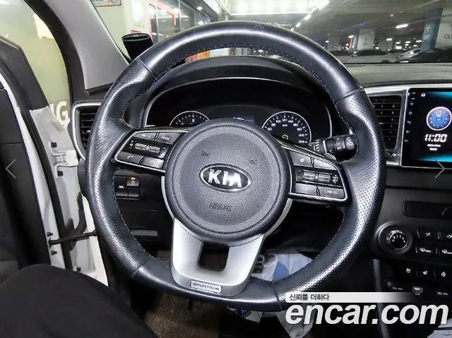 KIA SPORTAGE THE BOLD 2019 — 137 664 км, белый, Корея — под ключ — фото 9