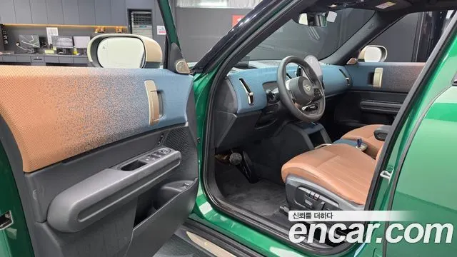 MINI COOPER S COUNTRYMAN 2024 — 21 304 км, тёмно-зелёный, Корея — под ключ — фото 10