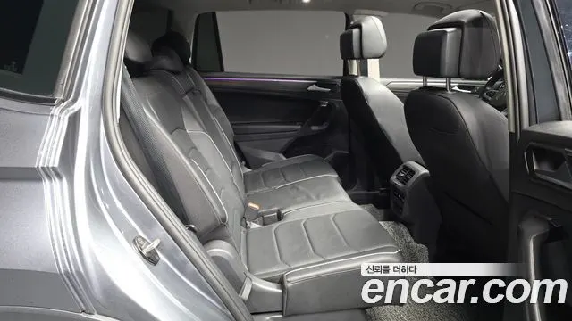 VOLKSWAGEN TIGUAN ALLSPACE 2023 — 106 763 км, серебристо-серый, Корея — под ключ — фото 12