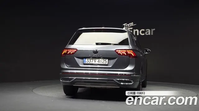 VOLKSWAGEN TIGUAN ALLSPACE 2023 — 106 763 км, серебристо-серый, Корея — под ключ — фото 4
