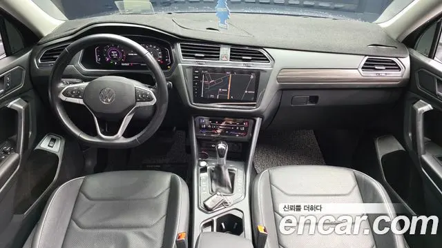 VOLKSWAGEN TIGUAN ALLSPACE 2023 — 106 763 км, серебристо-серый, Корея — под ключ — фото 7