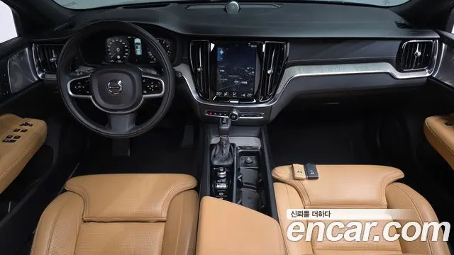 VOLVO V60 CROSS COUNTRY 2019 — 76 698 км, серый, Корея — под ключ — фото 7