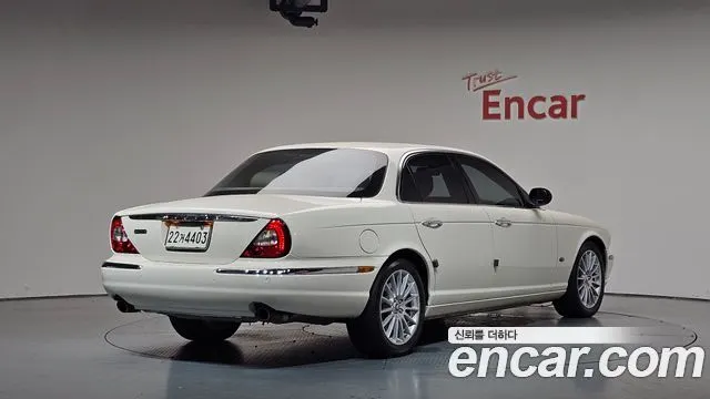 JAGUAR NEW XJ — из Кореи под ключ