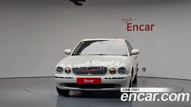 JAGUAR NEW XJ 2007 — 164 379 км, белый-перламутр, Корея — под ключ — фото 3