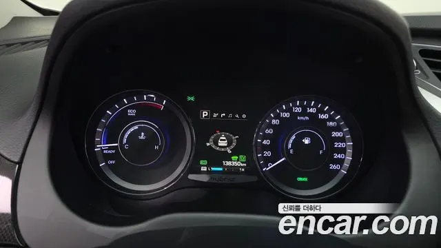 HYUNDAI GRANDEUR HYBRID 2017 — 138 350 км, белый, Корея — под ключ — фото 8