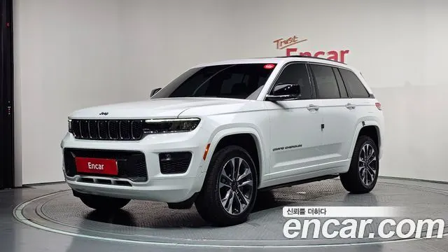 JEEP GRAND CHEROKEE 2023