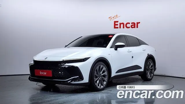 TOYOTA CROWN CROSSOVER — из Кореи под ключ
