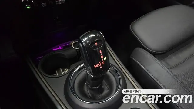 MINI COOPER COUNTRYMAN 2023 — 22 161 км, серебристо-серый, Корея — под ключ — фото 9
