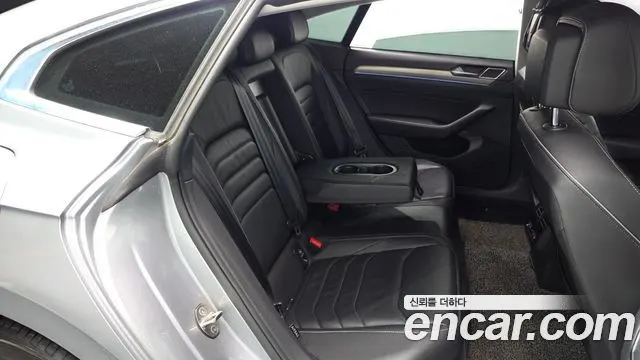 VOLKSWAGEN ARTEON 2019 — 130 751 км, серебристо-серый, Корея — под ключ — фото 11
