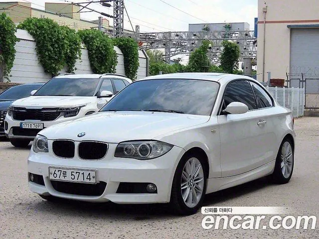 BMW 1 SERIES 2008 — 197 000 км, белый, Корея — под ключ — фото 2