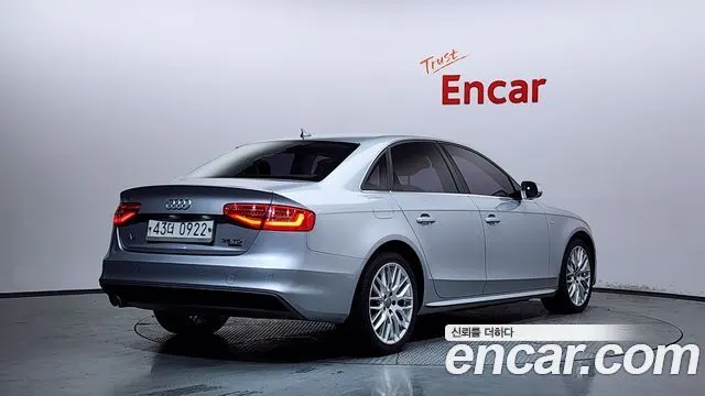 AUDI A4 2016 — 142 356 км, серебристый, Корея — под ключ — фото 2