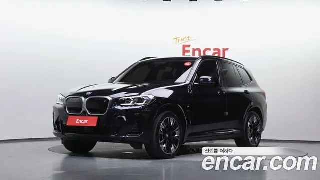BMW IX3 2025