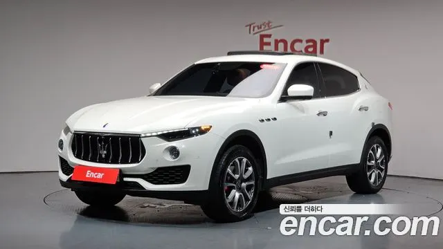 MASERATI LEVANTE 2020