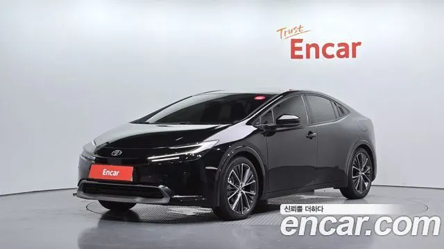 TOYOTA PRIUS 2024