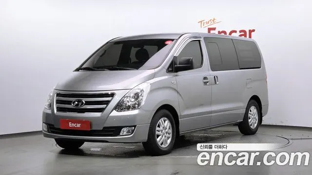 HYUNDAI GRAND STAREX 2017 — 147 683 км, серебристый, Корея — под ключ — фото 12