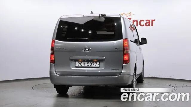 HYUNDAI GRAND STAREX 2017 — 147 683 км, серебристый, Корея — под ключ — фото 4