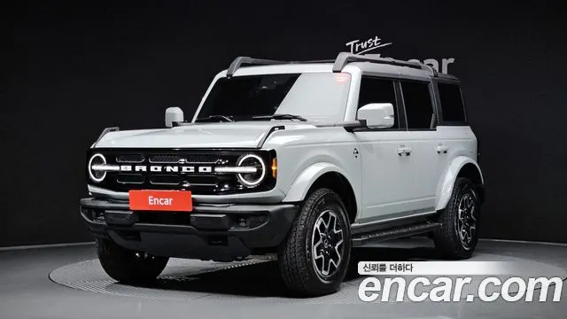 FORD BRONCO 2023