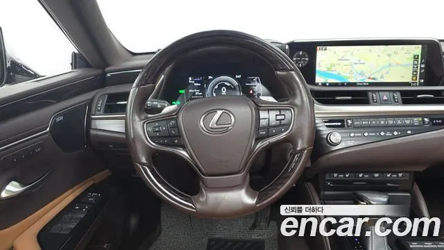 LEXUS ES300H 2021 — 116 968 км, светло-золотистый, Корея — под ключ — фото 12