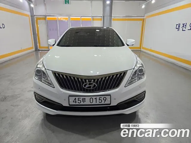HYUNDAI GRANDEUR HYBRID 2017 — 134 415 км, белый, Корея — под ключ — фото 2