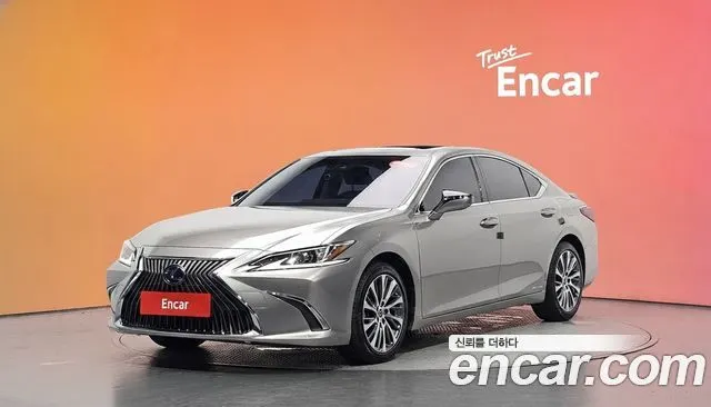 LEXUS ES300H 2019 — 59 915 км, серебристо-серый, Корея — под ключ — фото 2