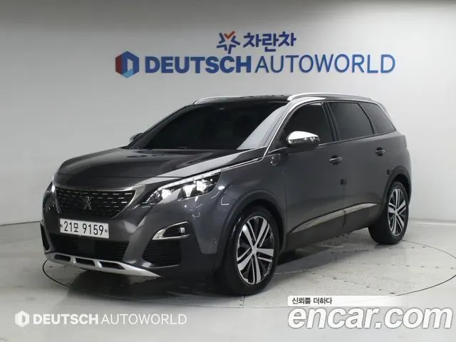 PEUGEOT 5008 2018