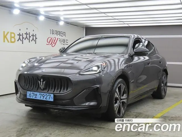 MASERATI GRECALE 2025